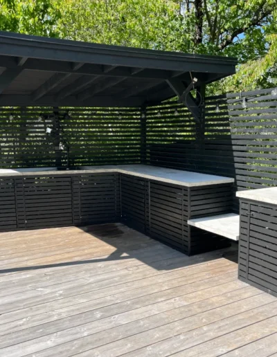 Snickare-akerberga: byggnation och träarbeten för hem och trädgård